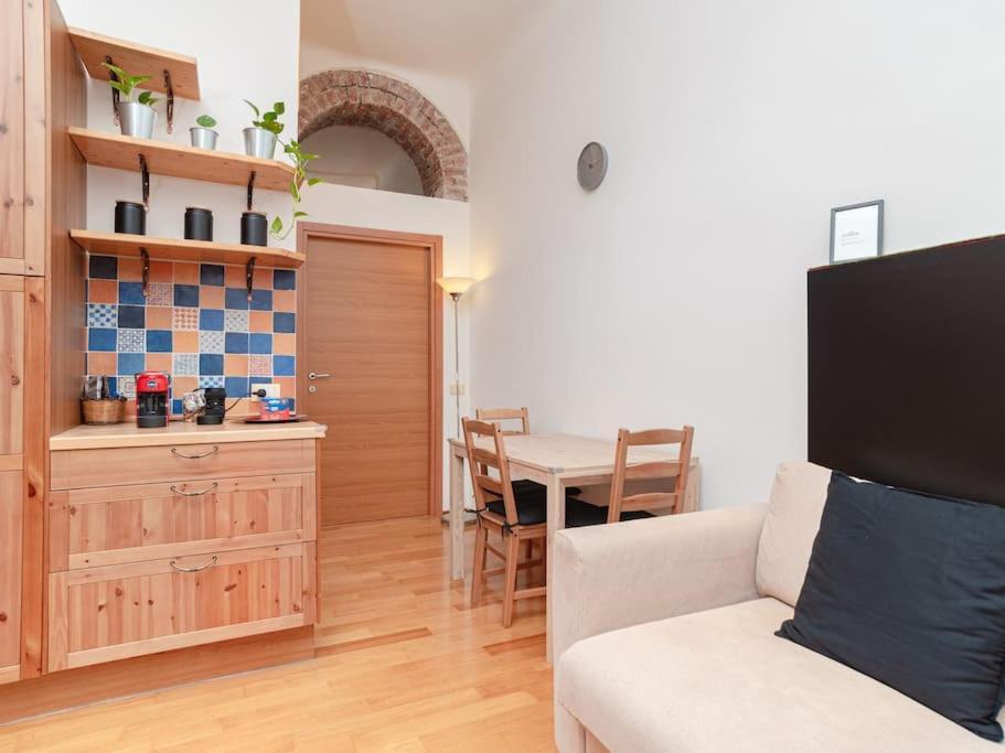 Milano Naviglio Grande Appartamento Zona Tortona Екстер'єр фото